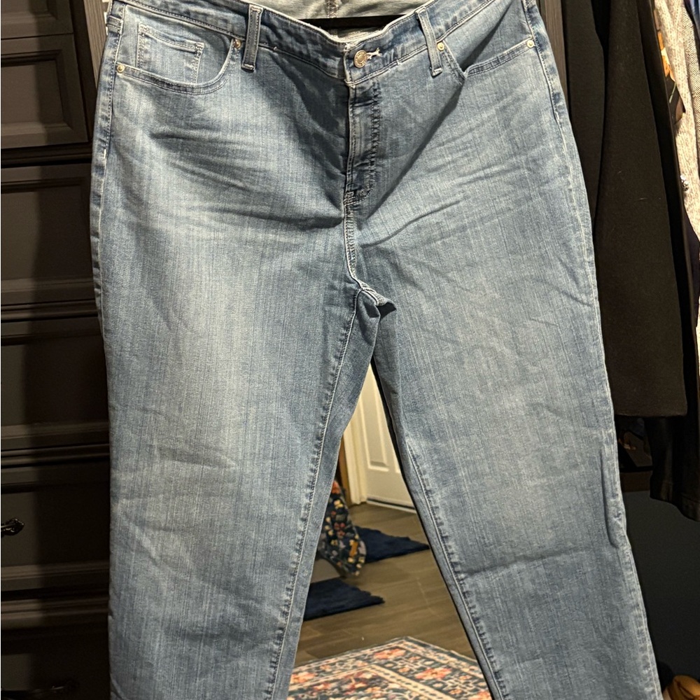 Chico's Blue Ankle Cropped Jeans with Faded Look